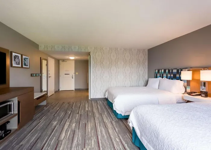 Hampton Inn & Suites Herndon-Reston